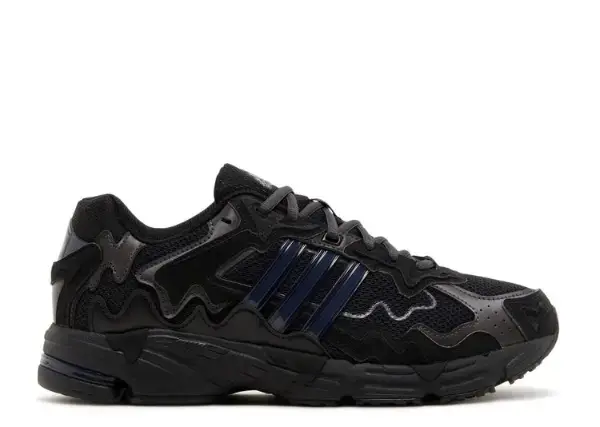 BAD BUNNY RESPONSE TRIPLE BLACK