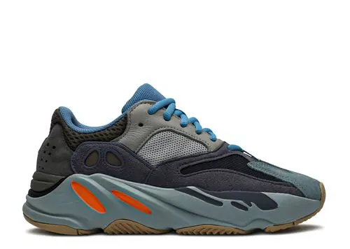 YEEZY 700