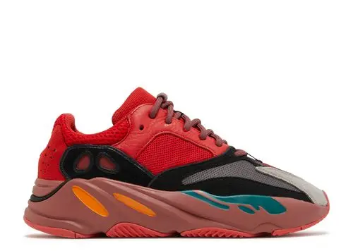 YEEZY 700