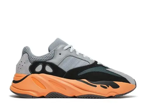 YEEZY 700