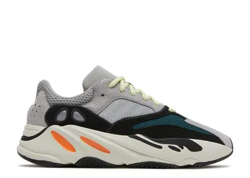 YEEZY 700